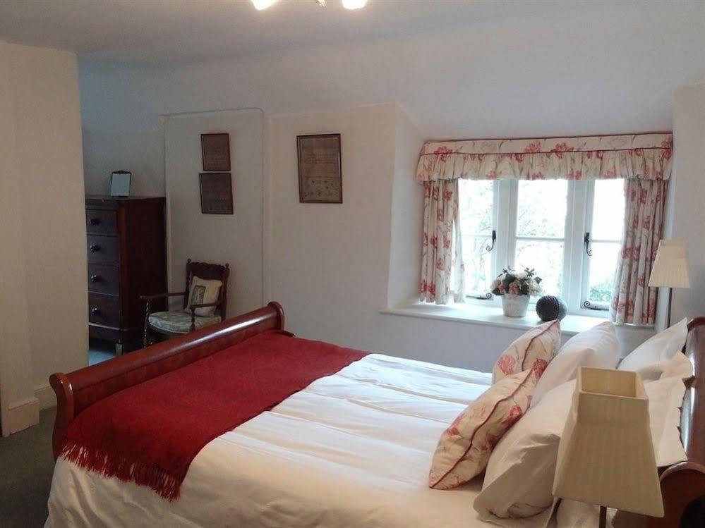 Huxham Farmhouse Bed & Breakfast East Pennard Екстериор снимка