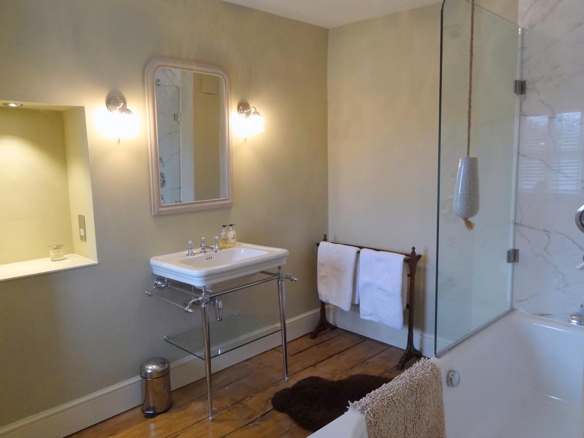 Huxham Farmhouse Bed & Breakfast East Pennard Екстериор снимка