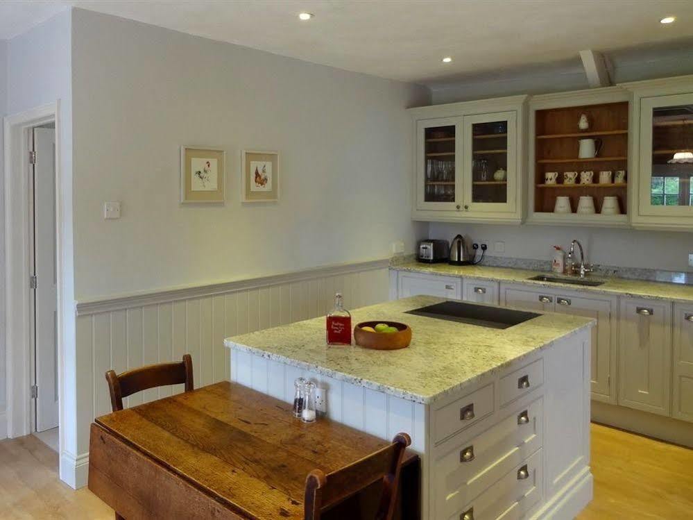 Huxham Farmhouse Bed & Breakfast East Pennard Екстериор снимка
