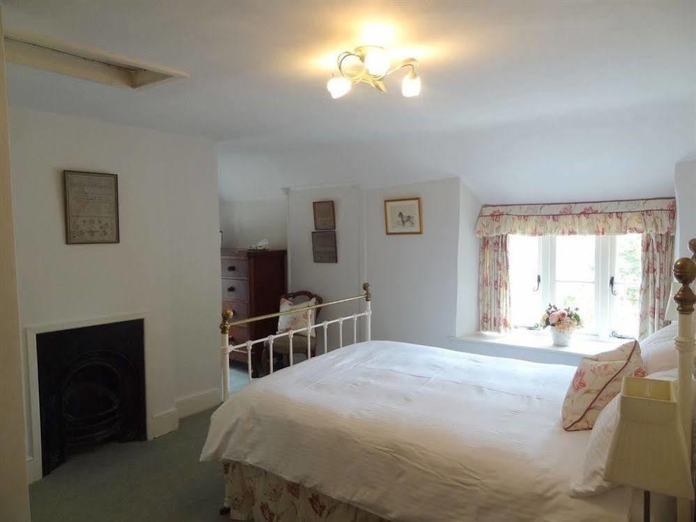 Huxham Farmhouse Bed & Breakfast East Pennard Екстериор снимка